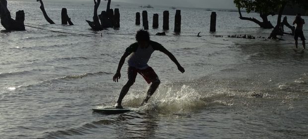 Surfing Puerto Princesa