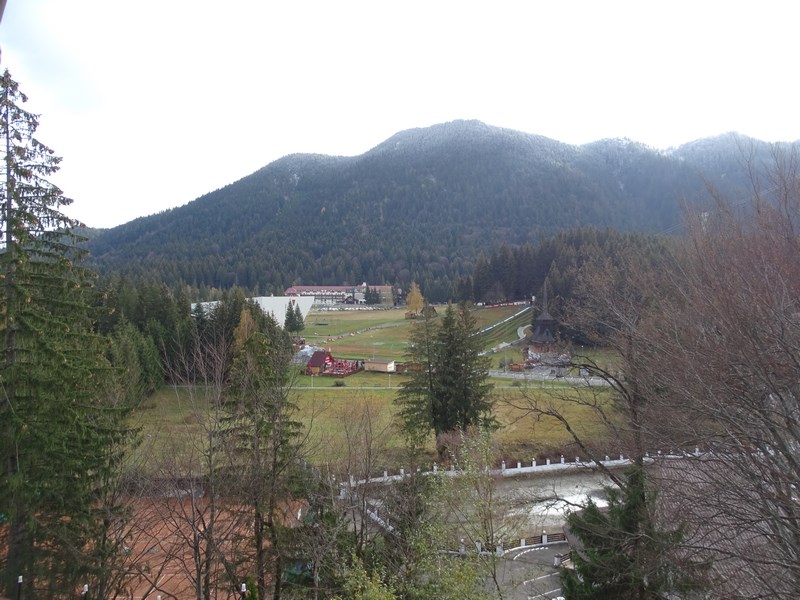 Din Balcon Hotel Royal