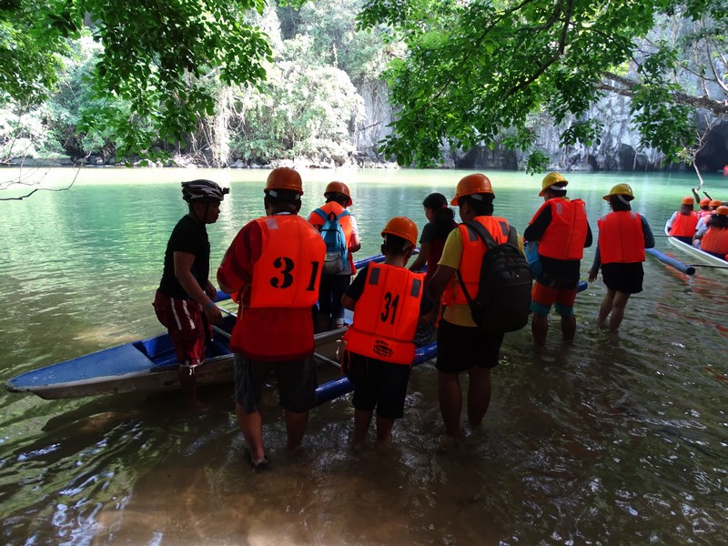 Imbarcare Undeground River
