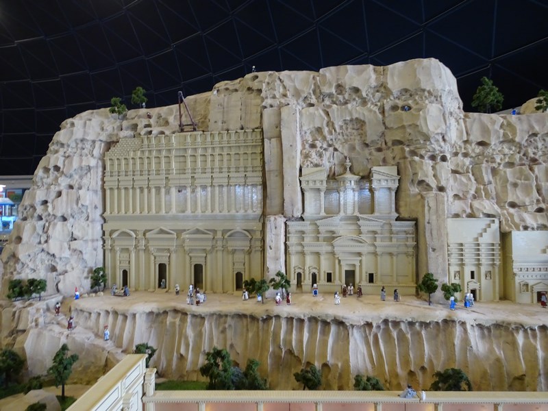 Petra Lego