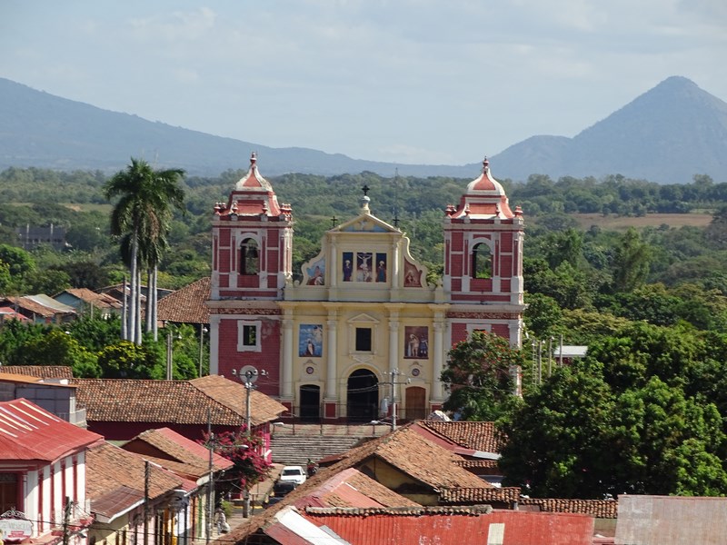Biserica Leon