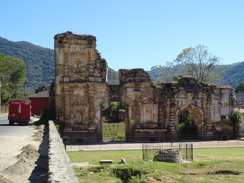 Ruina Biserica