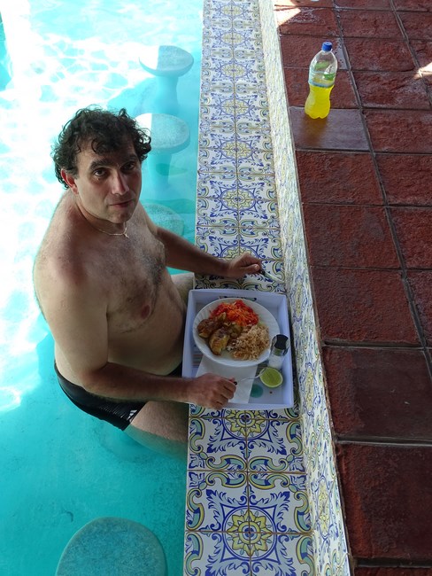 Pranz In Piscina