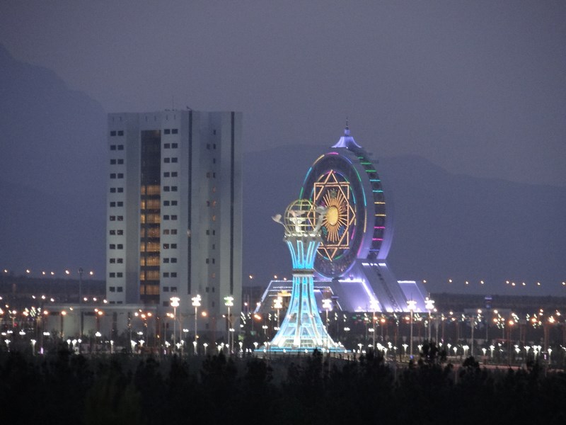 Asgabat Noaptea