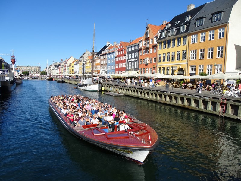 Tur Cu Barca In Copenhaga