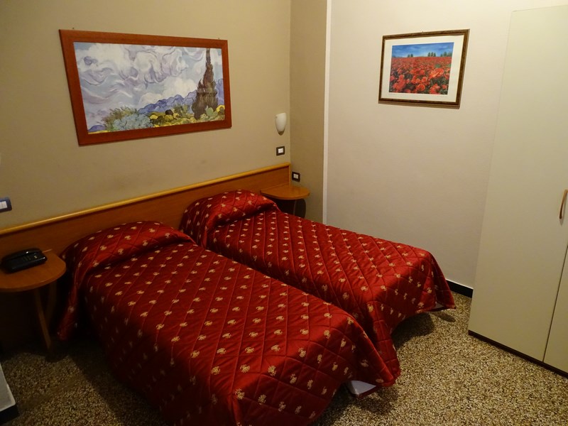 Camera Hotel Helvetia Genova