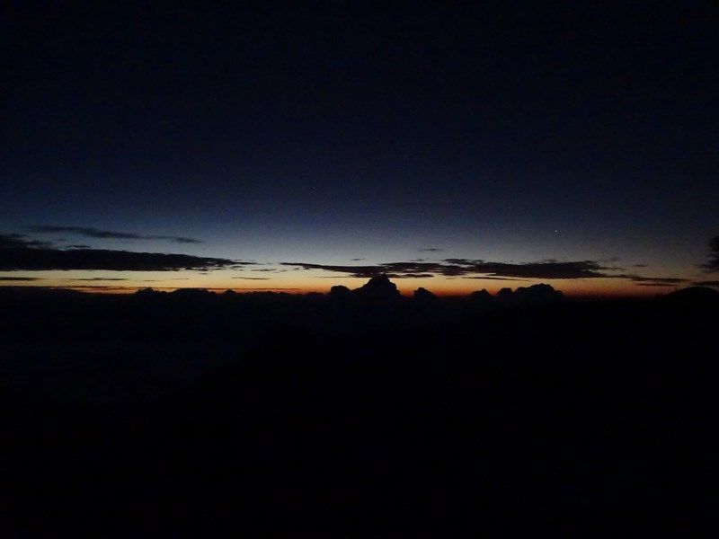 Rasarit Pe Kelimutu