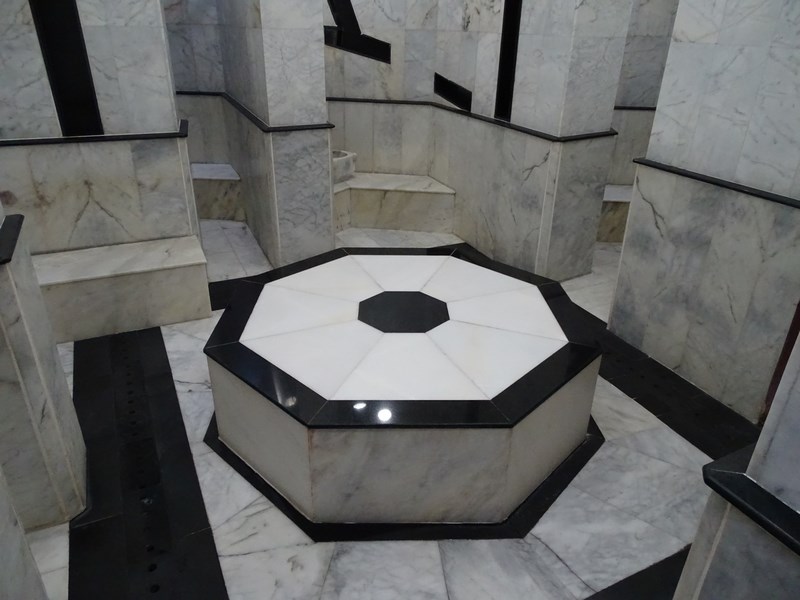 . Hamam Limak Limra