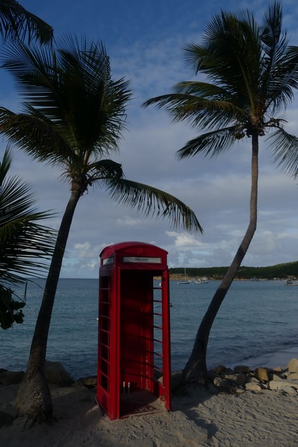 Cabina telefonica in Antigua