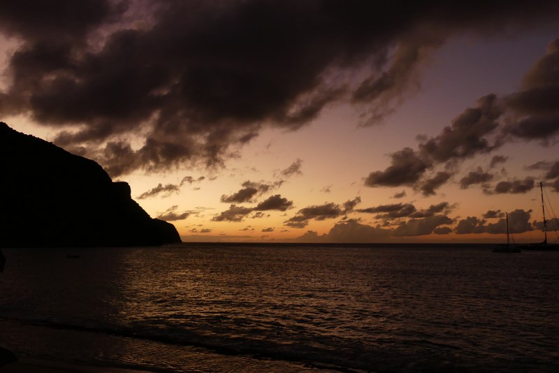 Apus de soare Bequia