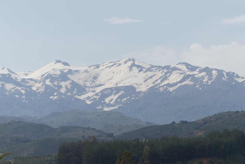 Muntii Albi Creta