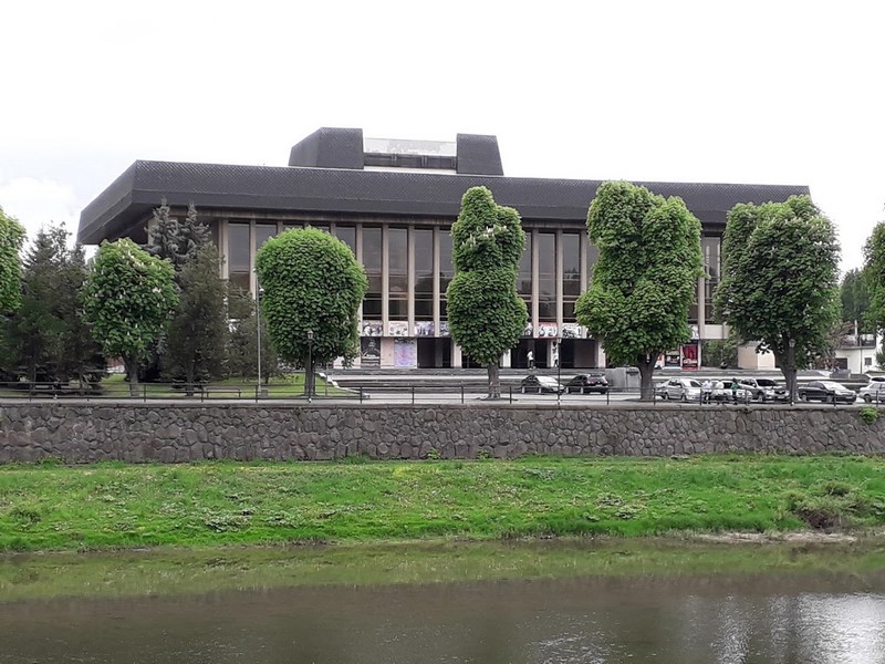 Teatrul si opera