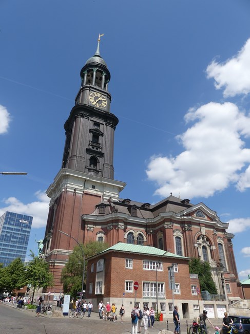 Biserica Sf. Mihail Hamburg