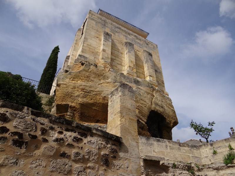 Biserica St. Emilion