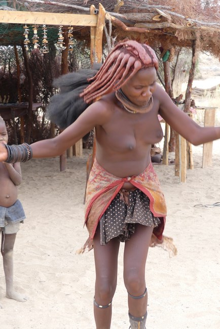 Dansatoare Himba