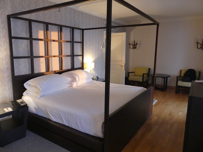Dormitor apartament prezidential