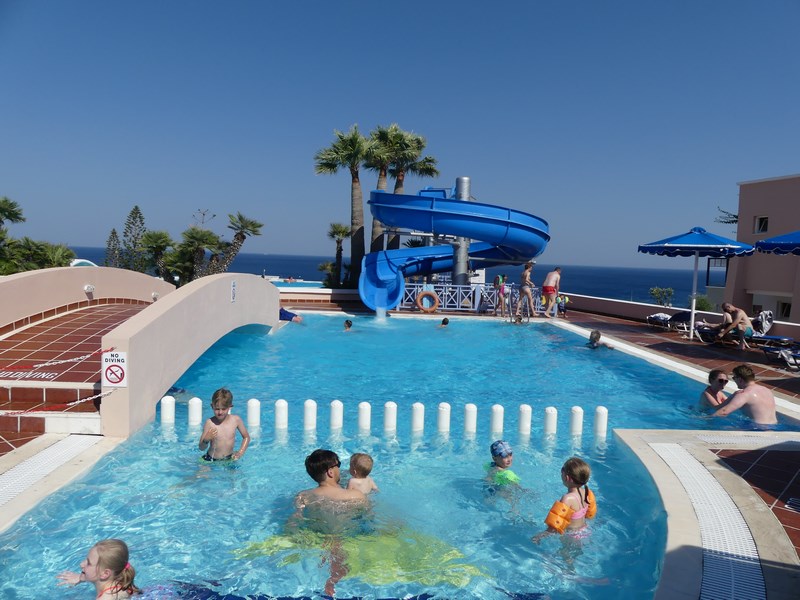 Piscina in aer liber