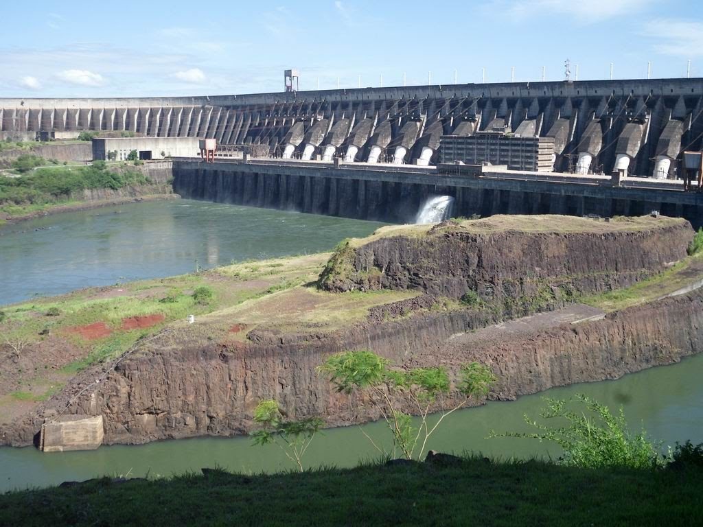 Hidrocentrala Itaipu