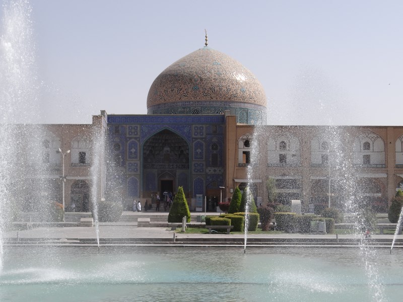 Piata Imam