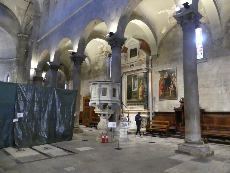 Interior Lucca