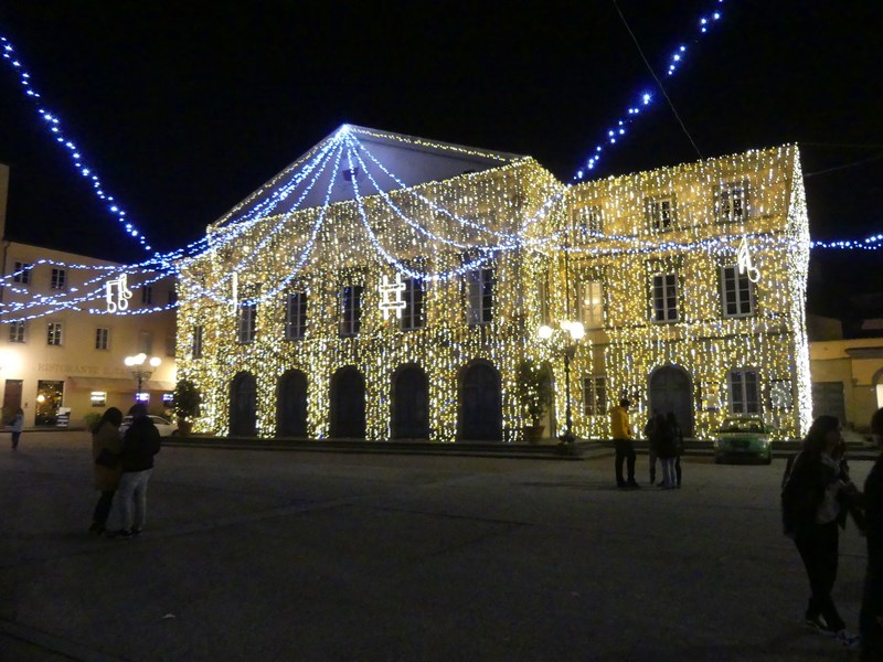 Cladire luminata