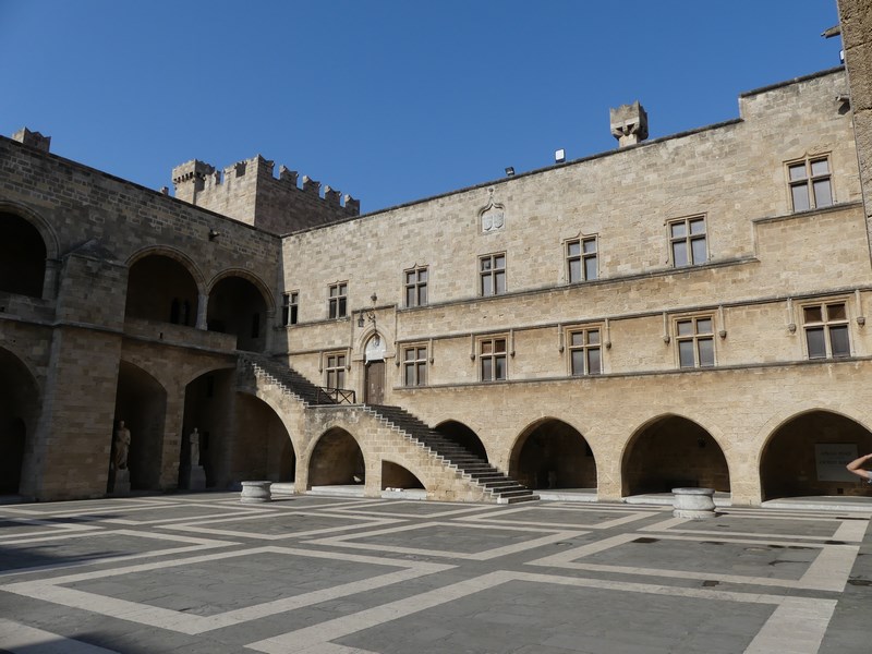 Palatul Marilor Maestrii