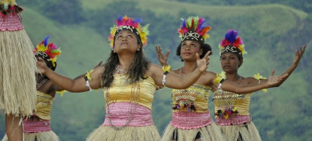 Dans Papua