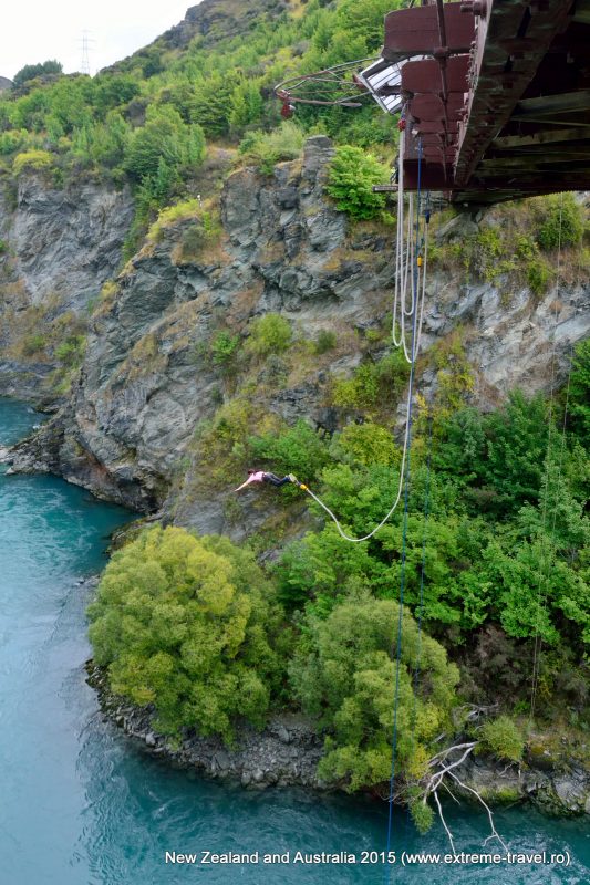 Bungee jumping