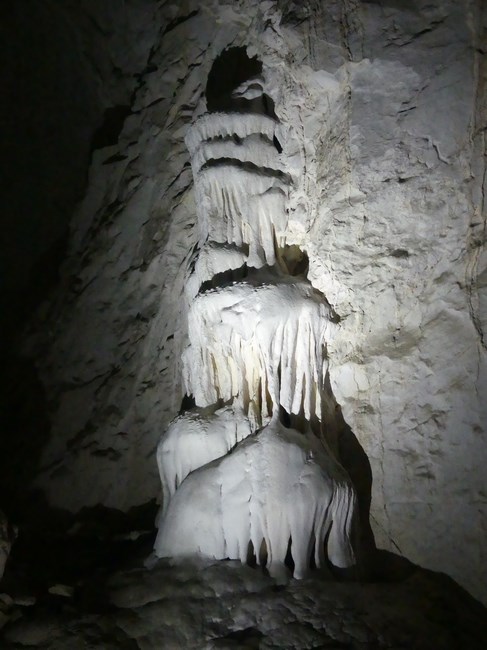 Pestera refacuta