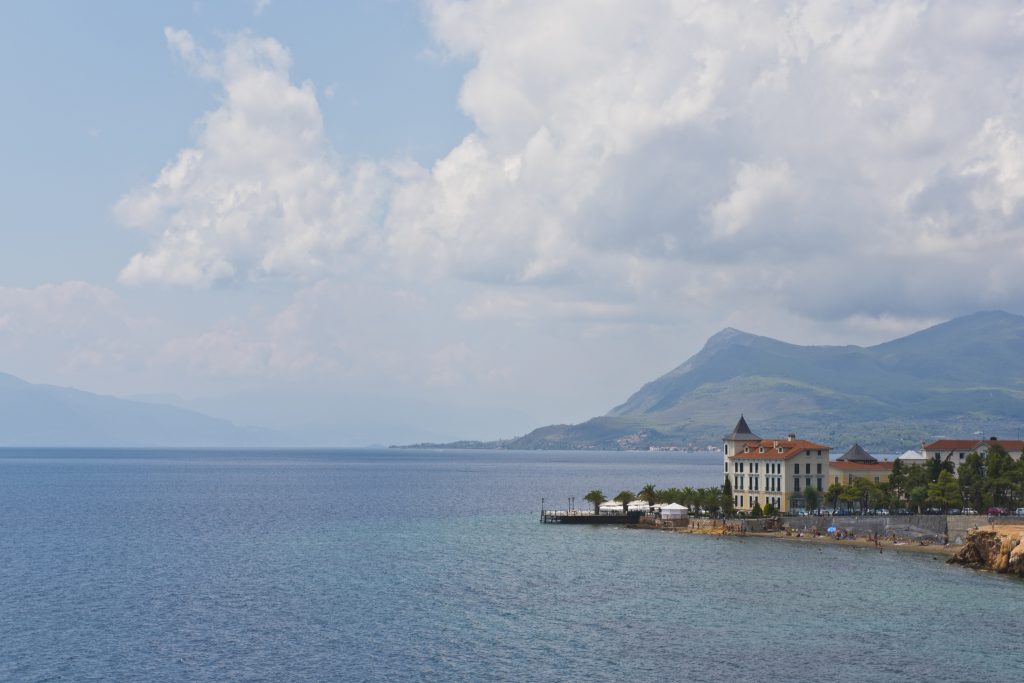 Evia Aidipsos
