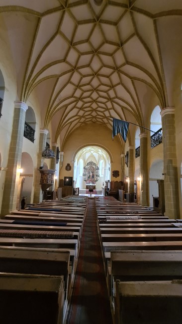 Interior biserica