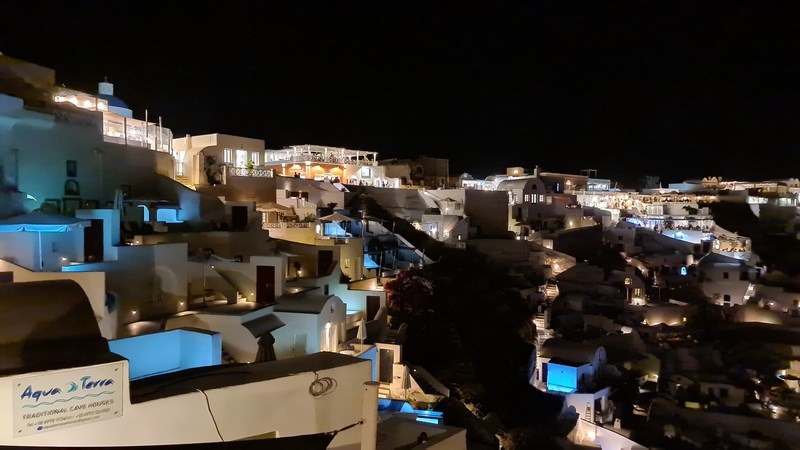 Oia noaptea