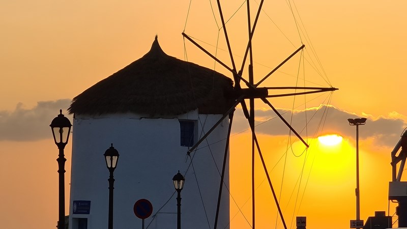 Apus de soare in Paros