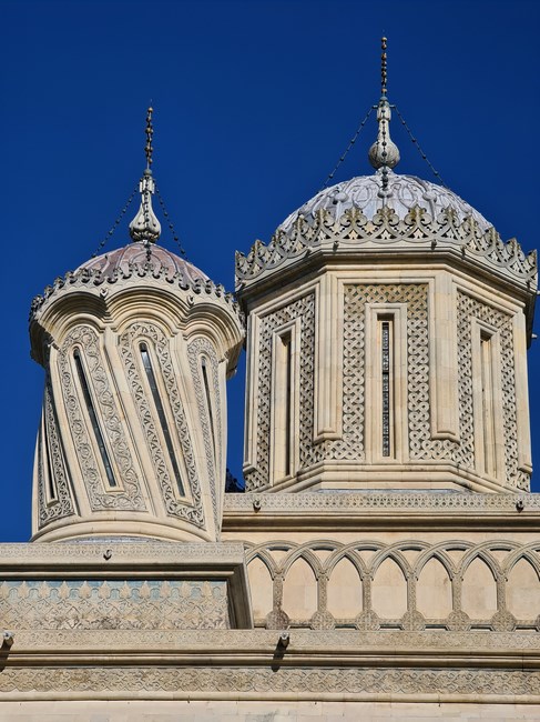 Celebrele turnuri Curtea de Arges