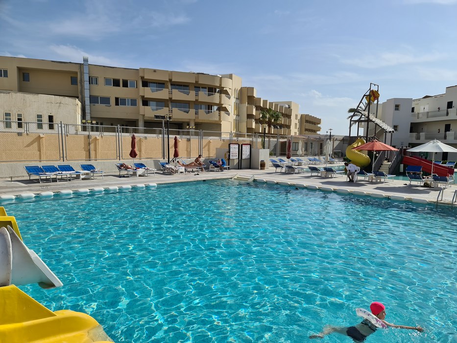 Piscina incalzita Hotel Amarina