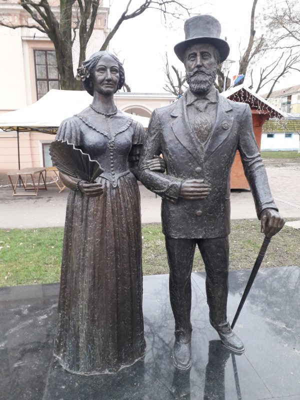 Sannicolau cu familia Nako Berta si Kalman