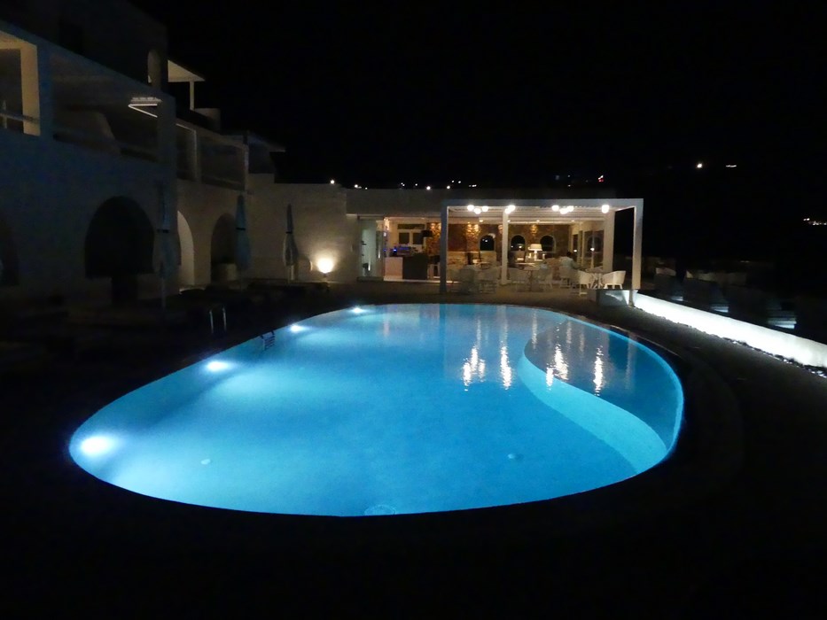 Lilium Santorini by night