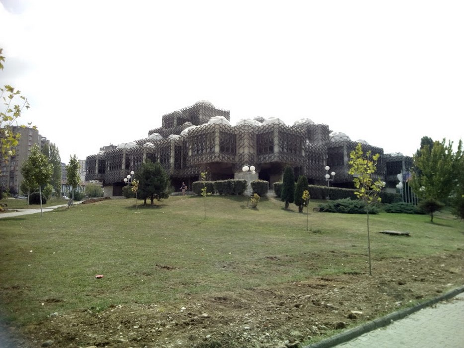 Biblioteca nationala Kosovo