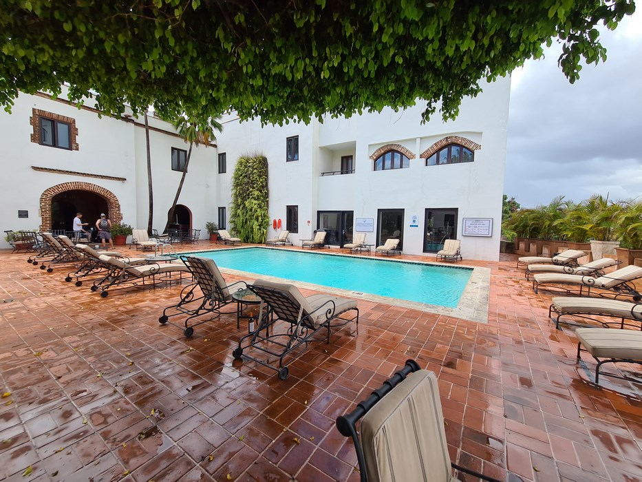 Piscina Hostal Nicolas de Ovando
