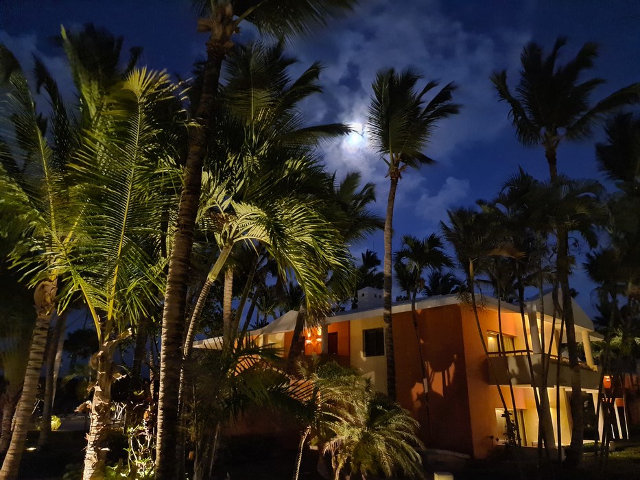 Iberostar Selections Bavaro Punta Cana by night