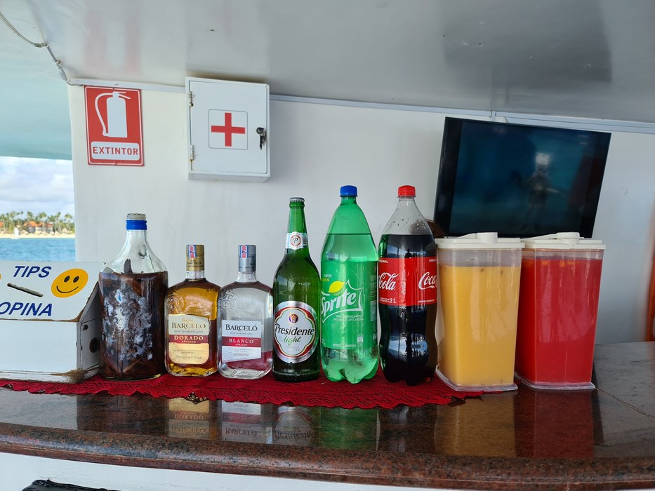 Bar pe vas