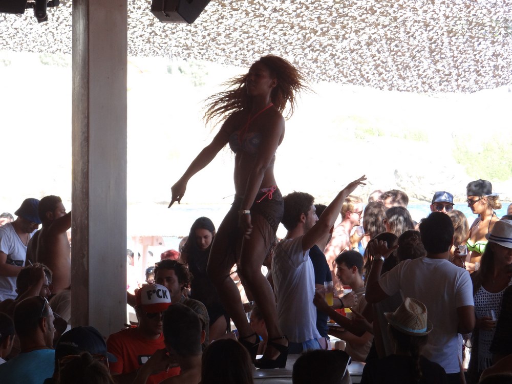 Clubbing in Mykonos