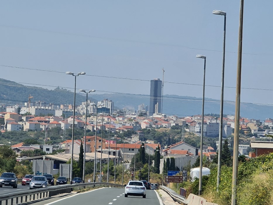 Intrare Split