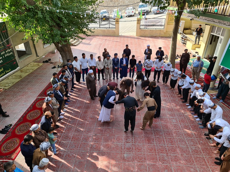 . Akre sufi dancing