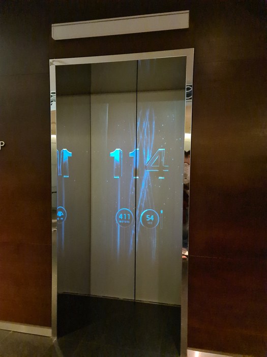 Lift Burj Khalifa