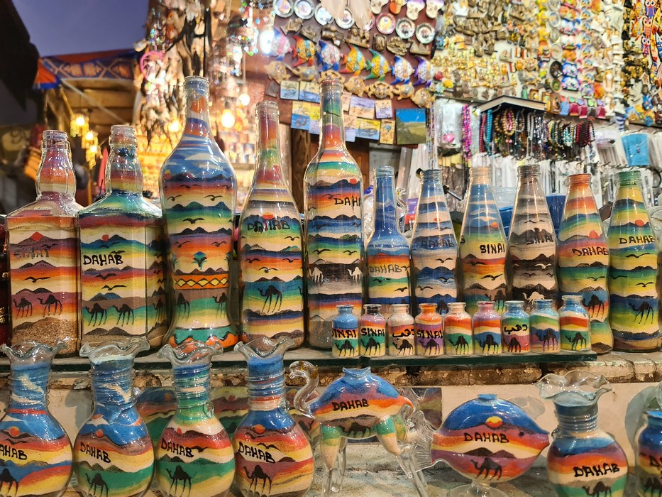 Sticle cu nisip colorat