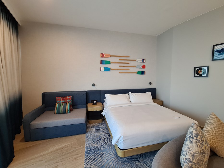 Camera Hampton by Hilton Marjan Island