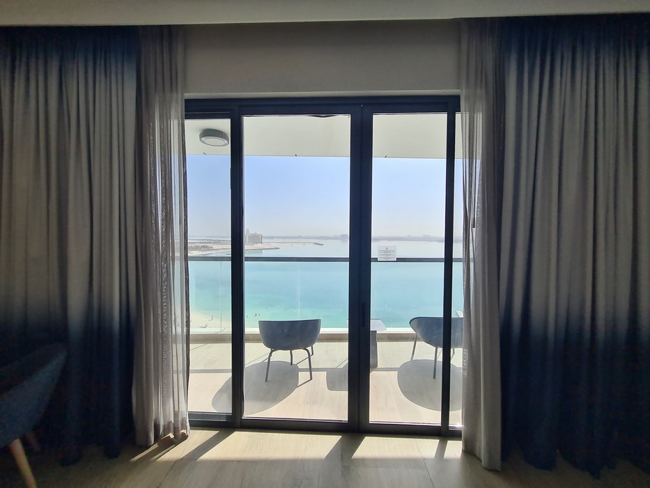 Balcon Hampton by Hilton Marjan Island