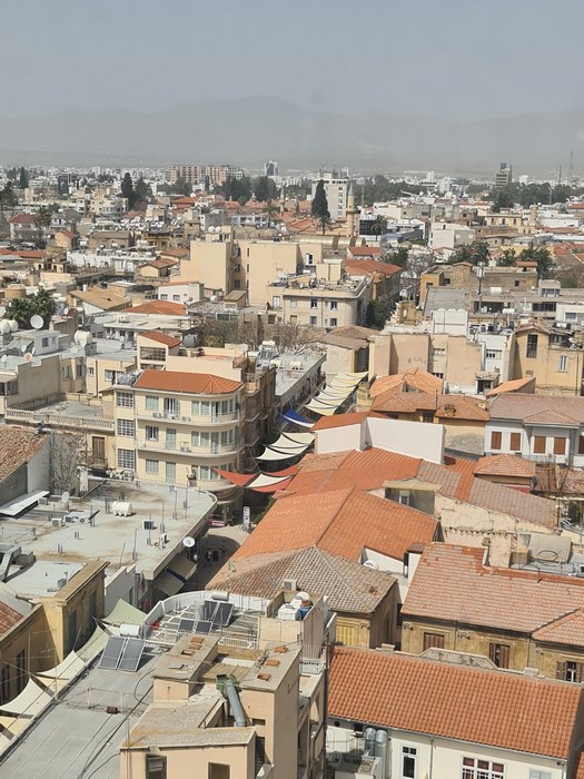 Ledra de sus