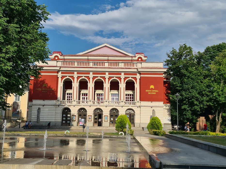Opera Ruse